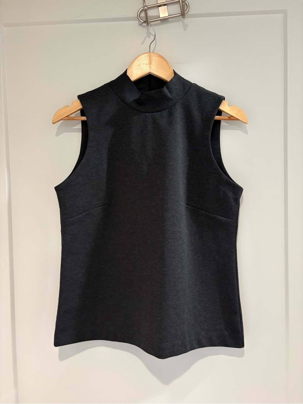 Sleeveless Mock Neck Women’s Top - Gray